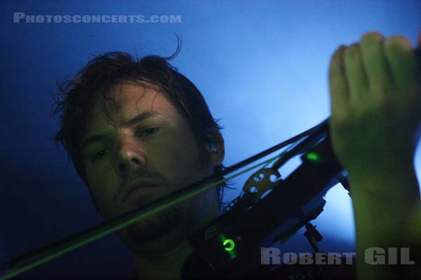DEUS - 2006-04-26 - PARIS - Cabaret Sauvage - 